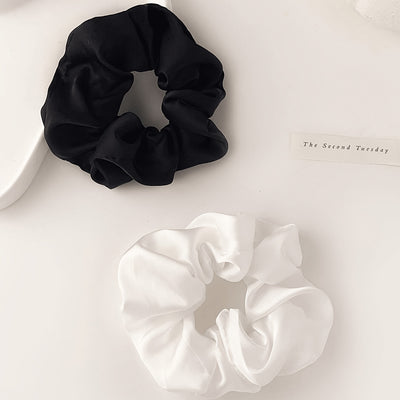 1/2/4pcs Matte Satin Scrunchies Set, High-End Black And White Versatile Hair Ties, Soft And Skin-Friendly, Does Not Hurt Hair, Easy Ins Style High Elastic Hair Additions, Gentle Temperament Low Ponytail Artifact, Multiple Colors Available