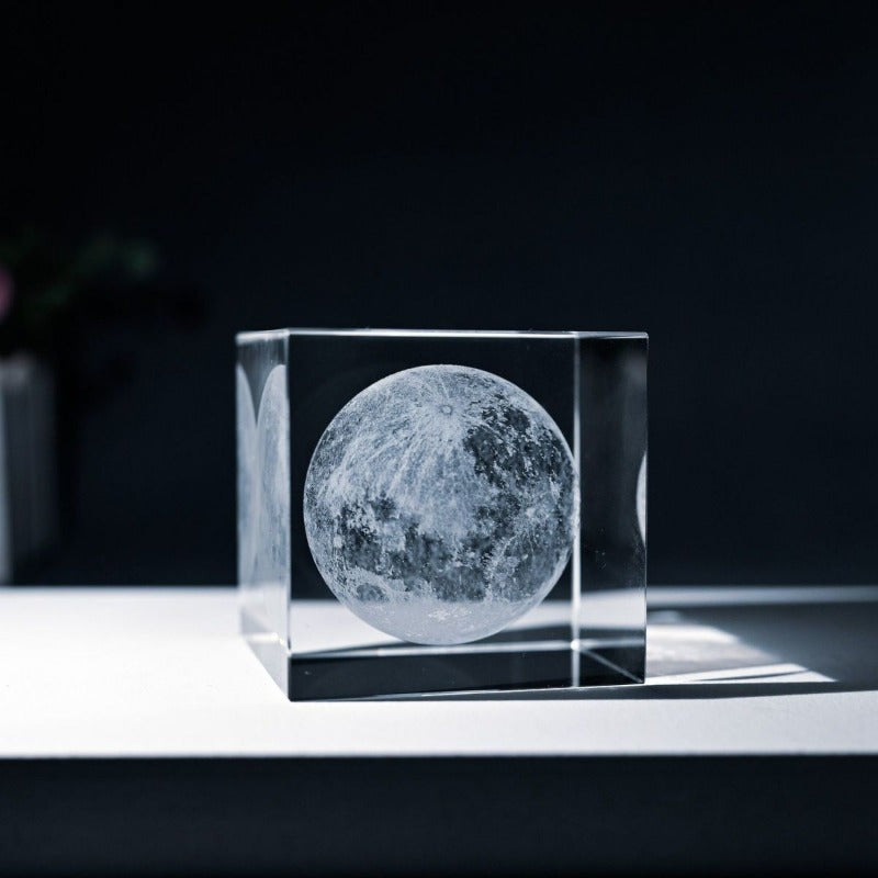 2D Flat, Crystal Cube Desk Ornament Creative Birthday Gift