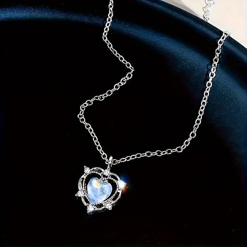 Moonstone Necklace Female New Trend Light Luxury Niche High-End Titanium Steel Sweet Clavicle Chain