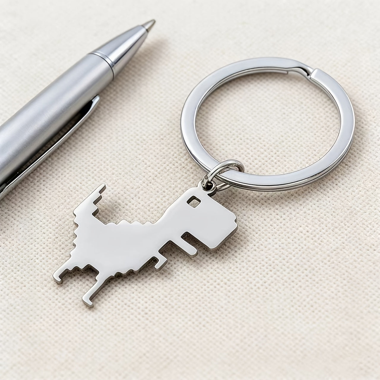 1pc 2pcs Personalized Pixel Dinosaur Keychain Valentine'S Day Couple Keychain Exquisite Pattern Keychain European And American Element Design Men And Women Family Keychain Suitable for Family Work Business Party Gathering