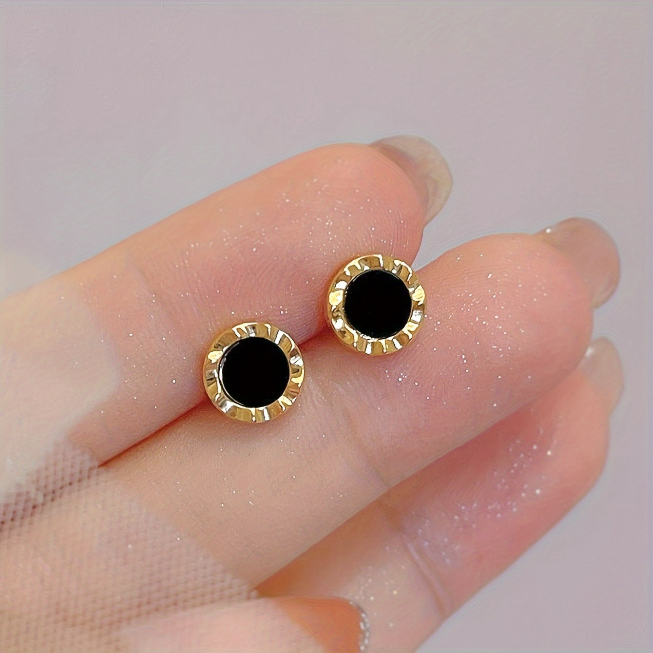 1 Pair Vintage-Inspired Easy Black Circle Stud Earrings Versatile for Daily And Party Wear - All-Season Fashion Accessory