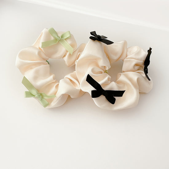 1/2pcs New Sweet Bow Black/White Combination Scrunchies, Temperament Satin Hair Rope Scrunchies Hair Additions, Elegant Fashion Hair Additions, Suitable for Daily Wear, Hair Additions, Hair Tie, Hair Rope, Ponytail Headwear Elastic Hair Band
