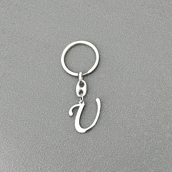 1pc Fashionable Stainless Steel 26-Letter Keychain - The Perfect Choice for Men's Backpacks and Car Accessories, Minimalist Pendant