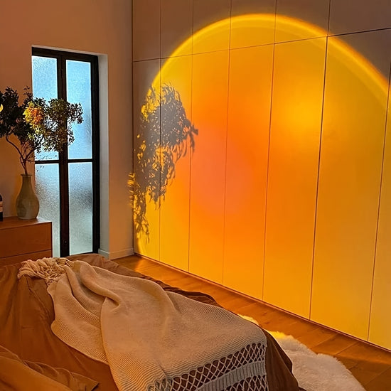Sunset Projection Lamp, Home Decor Ambient Light, Sunset Red Decorative Light, Romantic Sunset Orange Light and Shadow Effect, USB Night Light, Multi-Angle Rotatable and Adjustable, LED Lighting, Suitable for Home Living Room, Bedside, and Bedroom
