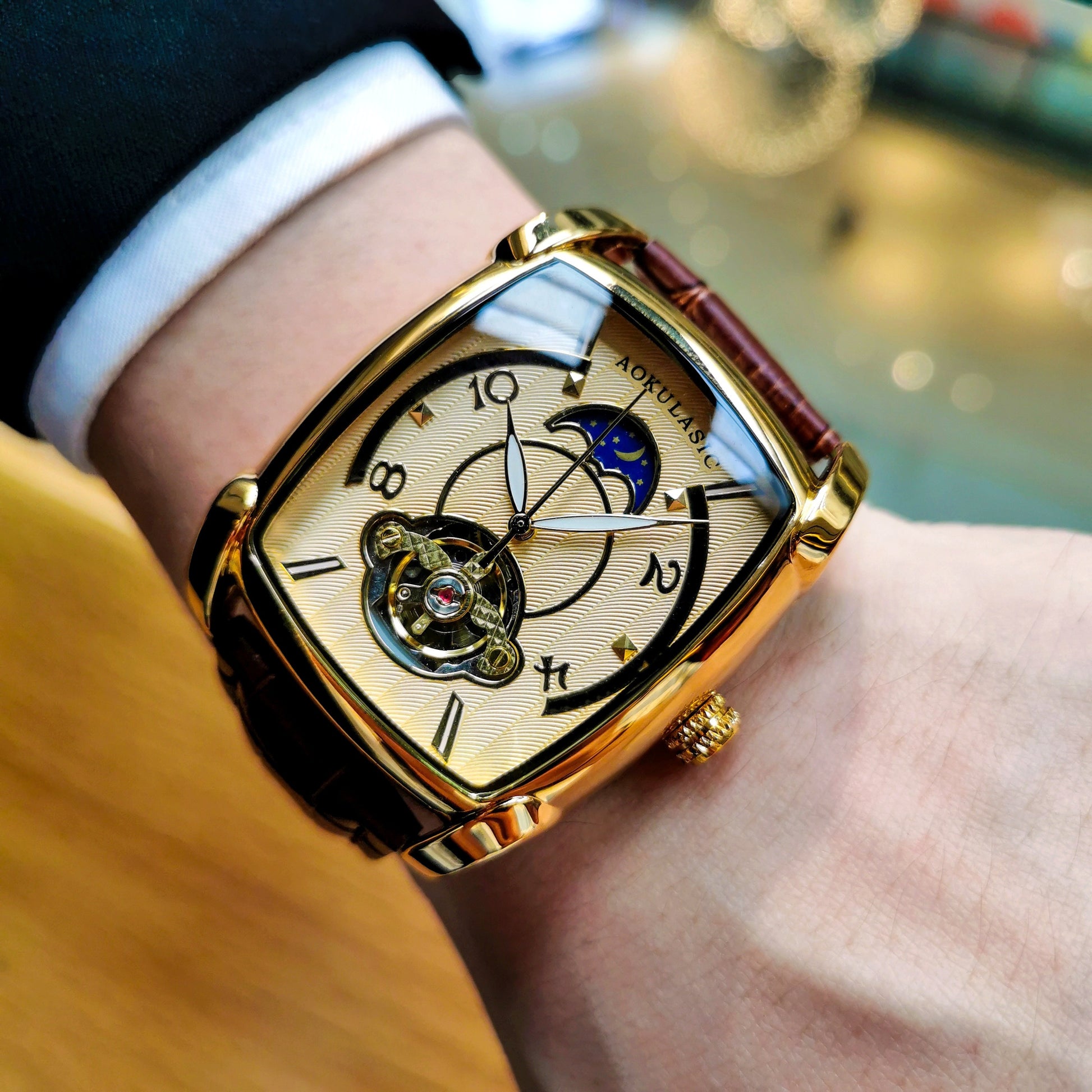 A Fully Automatic Tourbillon Mechanical Watch, A Light Luxury High-end Fashion Trend Hollow Business Casual Wristwatch, High-end Atmosphere, Sun, Moon, Stars, Square Temperament Large Dial Men's Watch.