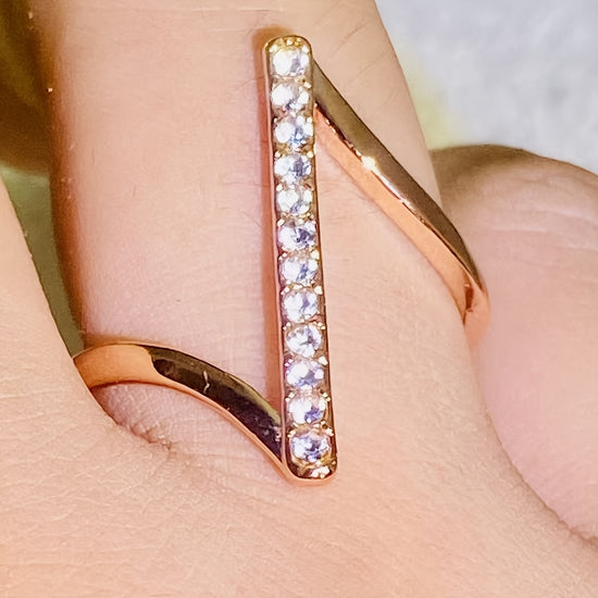 This Ring Is a Fully -Encrusted Engagement Ring, Perfect for Parties, Gifts, And Unique Additions for Weddings for Both Men And Women