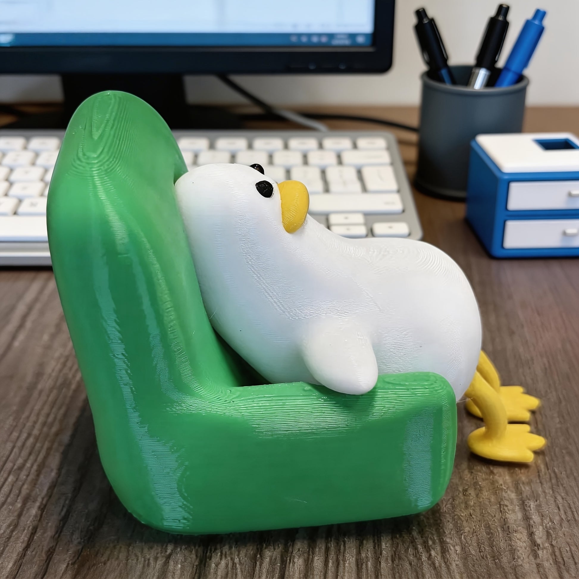 1pc Lying Duck, Funny Cute Expression, Compact Desktop Ornament, Creative Animal Shape