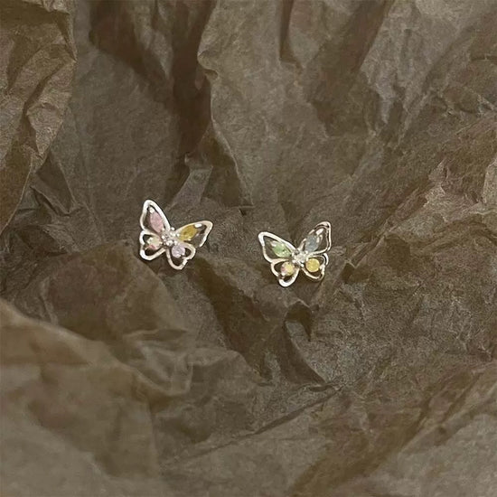 2-Piece Metal Hollow-Out Inlaid Colored Synthetic Synthetic Zirconia Butterfly Stud Earrings, Cute and Versatile, Suitable for Daily Wear and Gifting