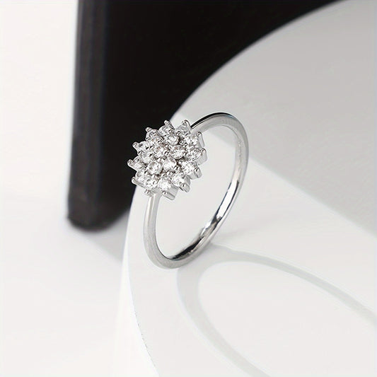 A Flower Design Copper Micro-Inlaid Synthetic Zirconia Wedding Wedding Ring