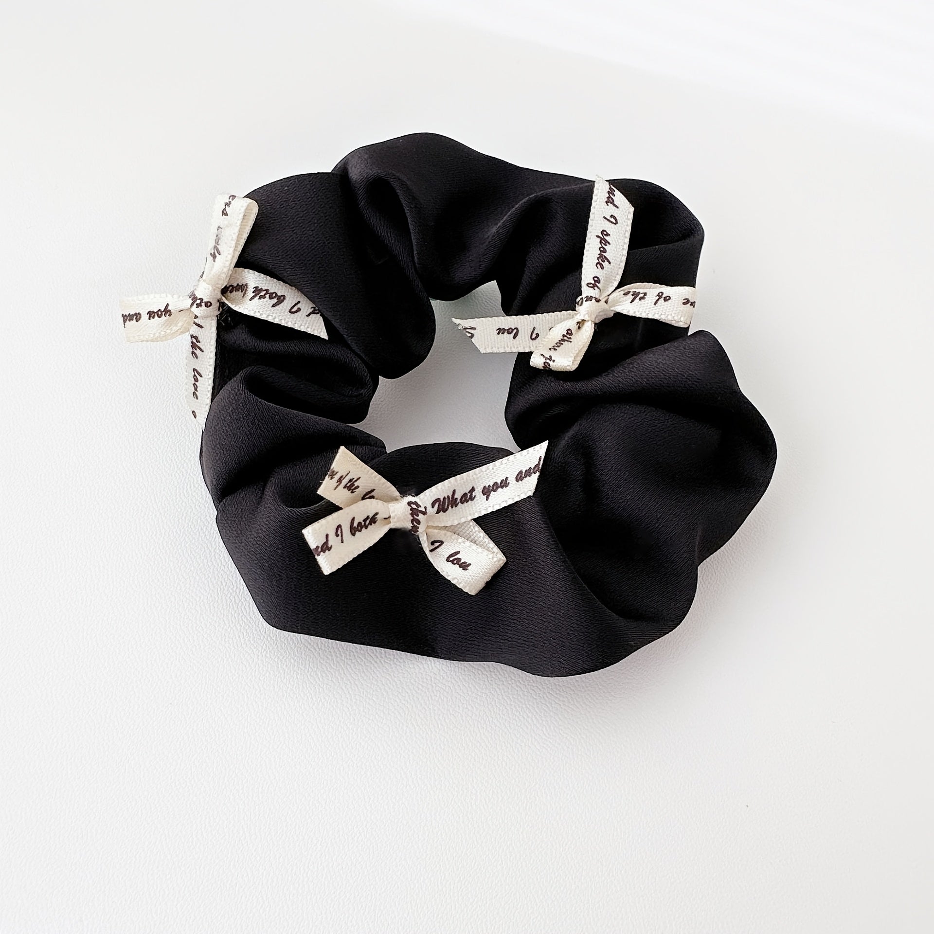 1/2pcs New Sweet Bow Black/White Combination Scrunchies, Temperament Satin Hair Rope Scrunchies Hair Additions, Elegant Fashion Hair Additions, Suitable for Daily Wear, Hair Additions, Hair Tie, Hair Rope, Ponytail Headwear Elastic Hair Band