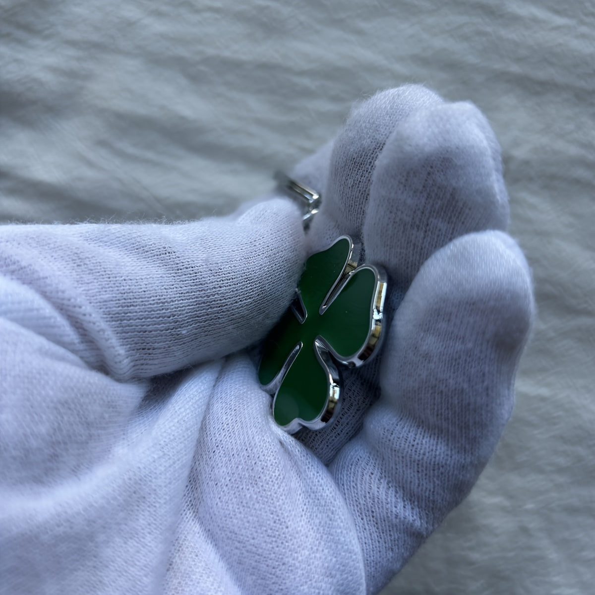 Stylish Green Four-Leaf Clover Keychain - Durable Zinc Alloy, Perfect for Car Keys & Accessories, Good Luck Charm, Keychain Accessory | Stylish Keychain | Durable Zinc Alloy