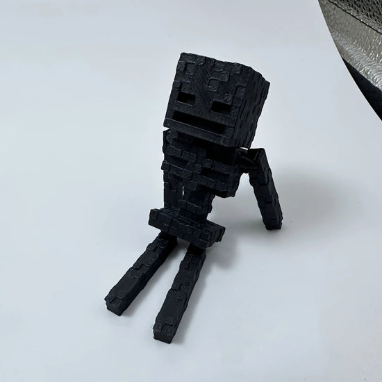 Collectible Figurines, Pixel Skull - Retro 8-Bit Gaming Desk & Car Accessory, Black & White Pixelated Plastic Figure for Home Office, Computer, or Vehicle Decoration - Nostalgic Gamer Gift, Seasonal & Celebration Ornament Suitable for Gaming Setup