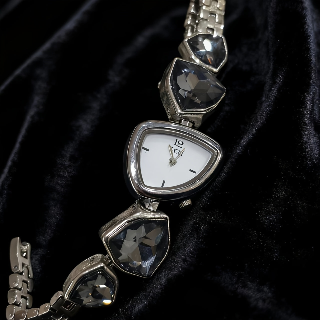 A Stylish Versatile Beautiful Watch Bracelet T168