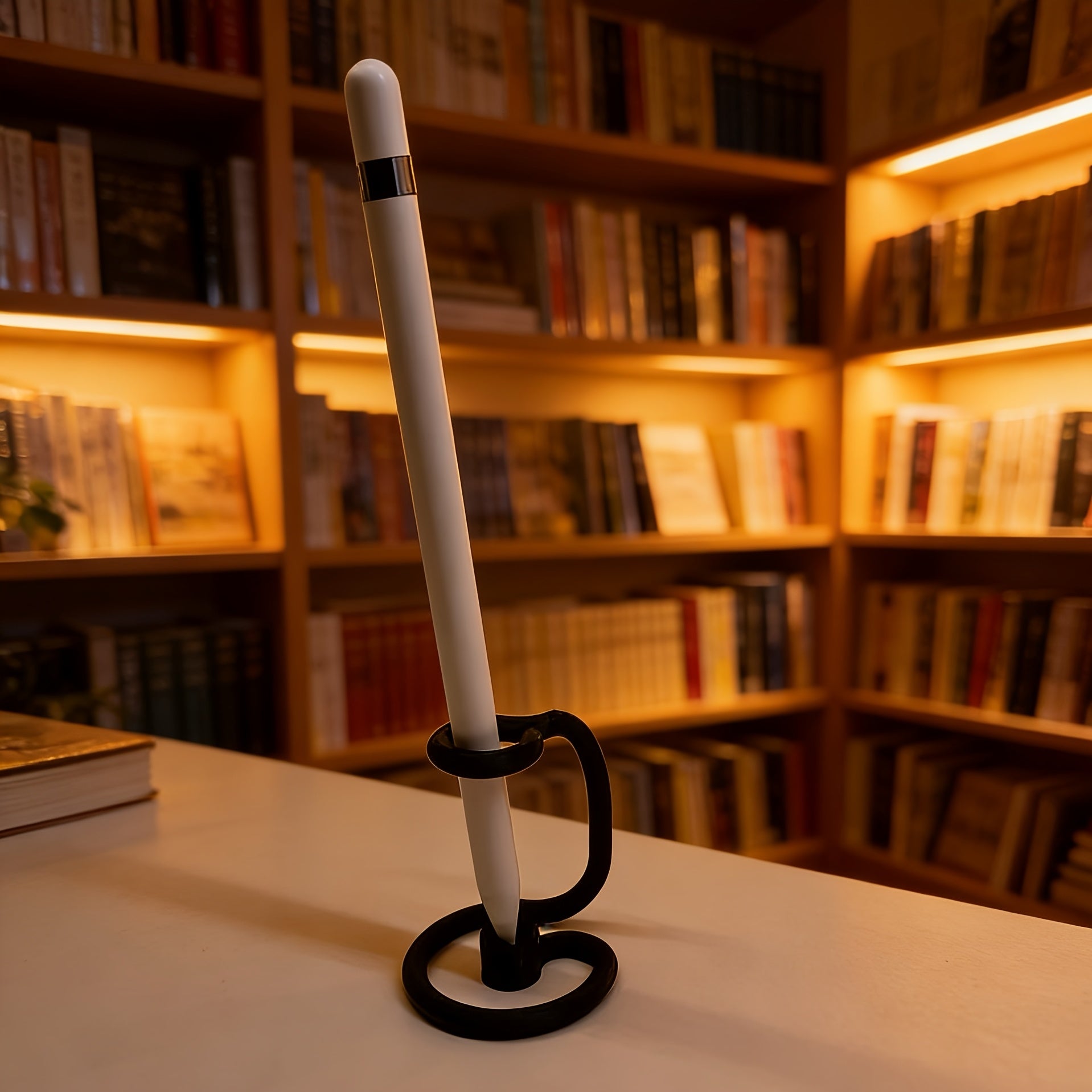 3D Printed Apple Pen Holder - Pen Holder - Desktop Decoration - Learning and Office Supplies - Stationery - Modern Creative Desktop Sculpture - Easter and Graduation Season Heartfelt Gifts - Suitable for Desks, Office Storage and Fun Tools