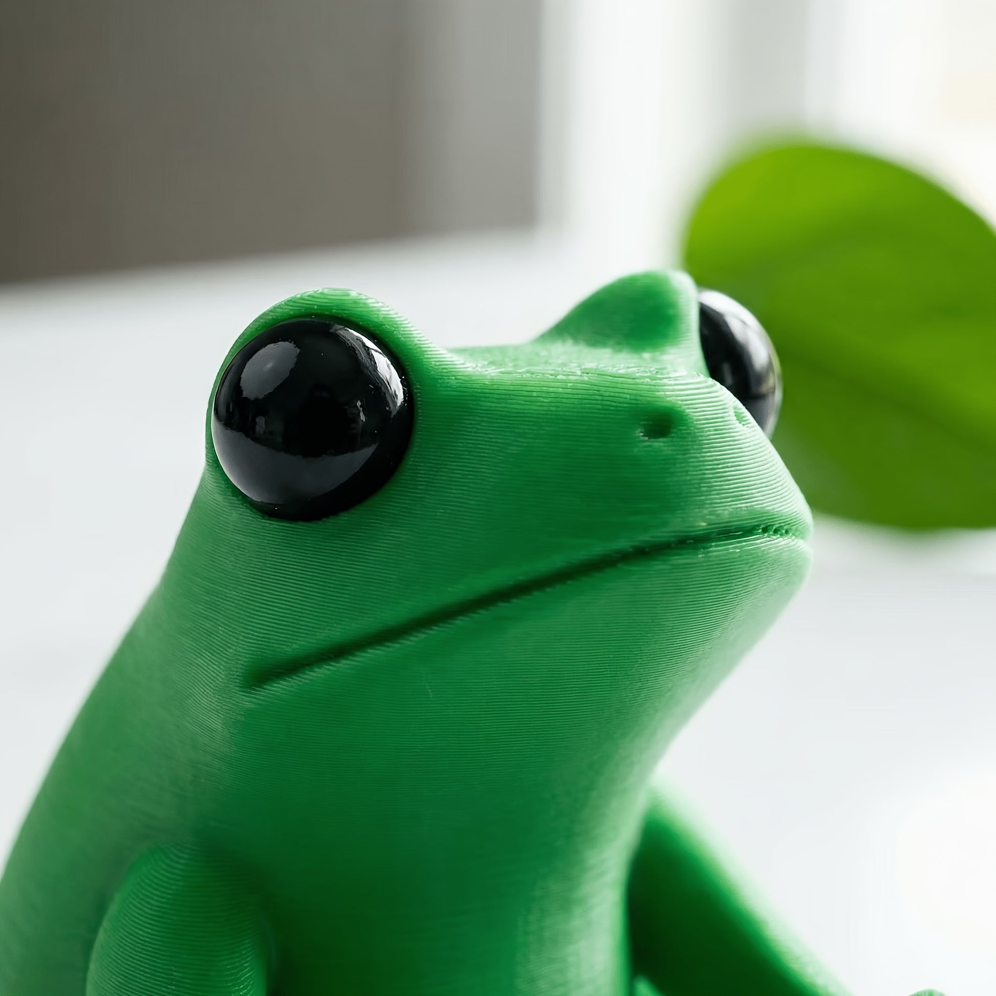 Adorable Green Frog Pen Holder - 3D Designed Charming Frog Office Decoration, Playful Stationery Organizer for Gamers, Authors & Frog Lovers