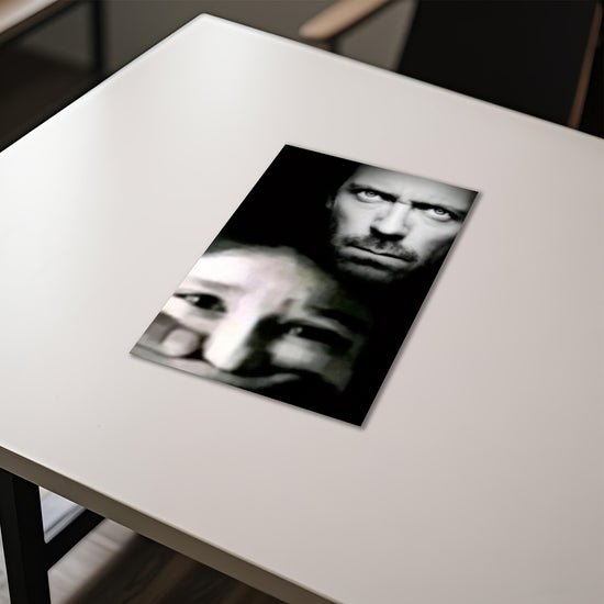 [2D Flat] 1pc of House MD Film Poster Canvas Wall Decoration - Featuring Hugh Laurie in The Role of Dr. House, This Frameless Decor Showcases a Striking Close-Up. The Poster Measures 30.48X45.72 cm, Making It an Ideal Gift for Fans of House M.D. for T