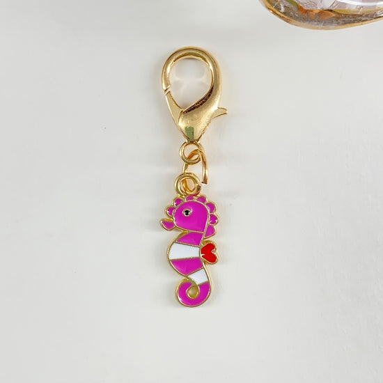 Versatile Seahorse, Mermaid Tail, and Starfish Keychain Charms; Vacation-Style Cactus and Pineapple Keychain Accessories; Shoe and Bag Charms; Maple Leaf and Flower Keychains; Apparel Decorative Accessories