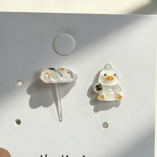 These Adorable Earrings Shaped Like Cartoon Ducks, Featuring a White End, Are Ideal for Everyday Wear And Party Ensembles for Ladies