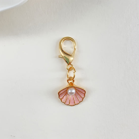Versatile Seahorse, Mermaid Tail, and Starfish Keychain Charms; Vacation-Style Cactus and Pineapple Keychain Accessories; Shoe and Bag Charms; Maple Leaf and Flower Keychains; Apparel Decorative Accessories