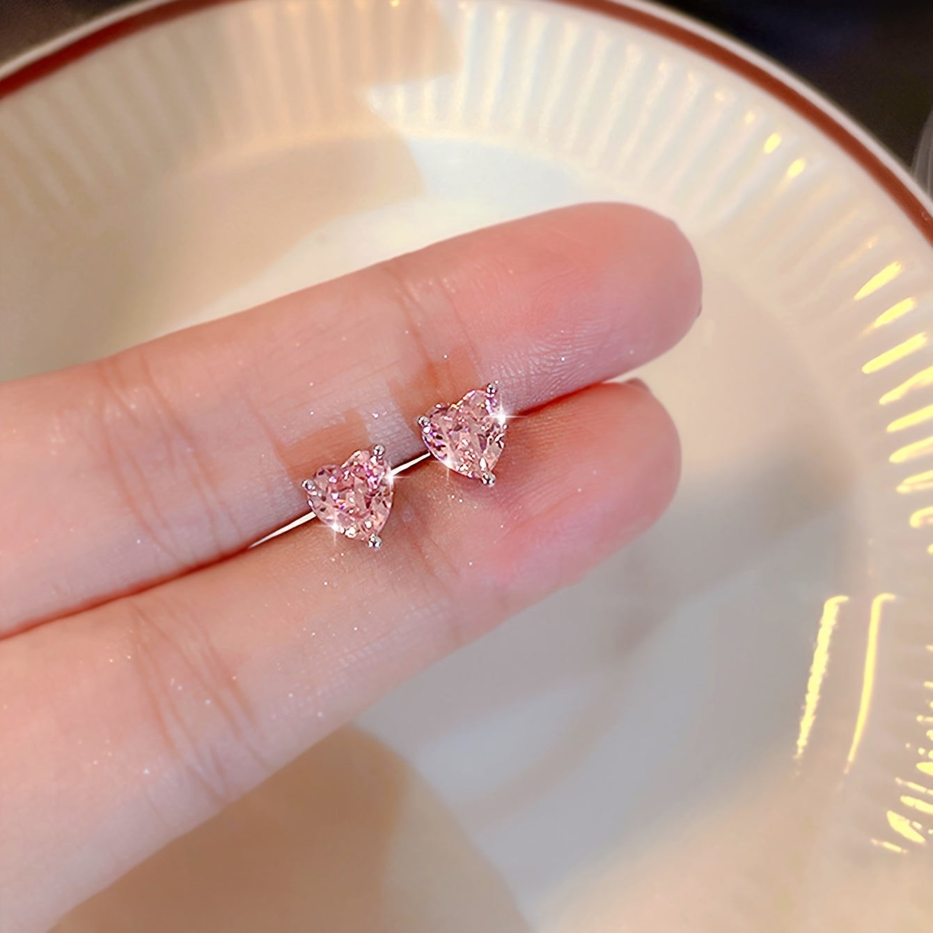 NEW 1 Pair, Simple and Cute Pink Heart Earrings, High-Quality Jewelry, Upgraded Sweet Earrings, Premium Decorative Earrings, Suitable for Daily Wear, Black Friday, Christmas, New Year, and Valentine's Day, Wedding Season Accessories, Perfect Gift